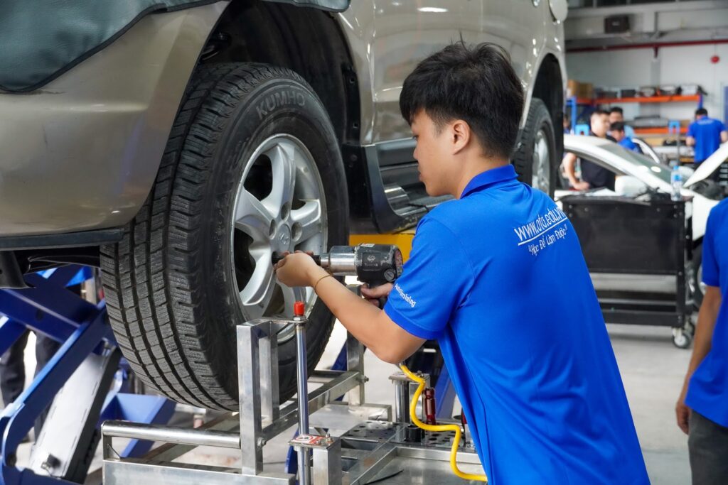Sinh viên thiếu kỹ năng thực tế